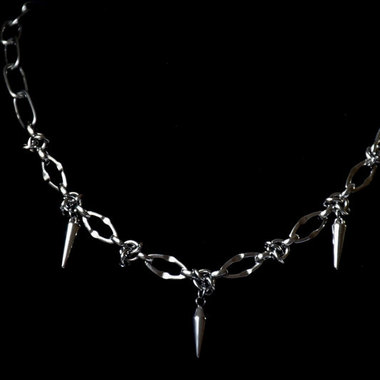 Bulldog Barbed Chain
Stainless Steel Necklace