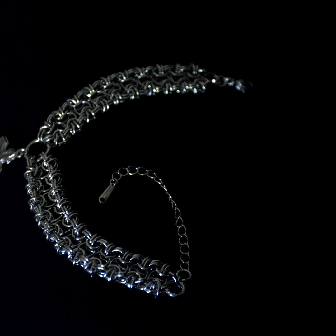 Cross Drop Chainmail
Stainless Steel Bracelet