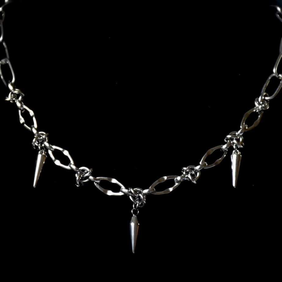 Bulldog Barbed Chain
Stainless Steel Necklace