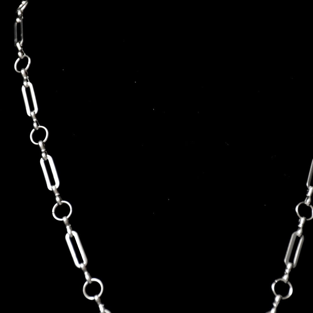 Paper Clip Razor
Stainless Steel Necklace