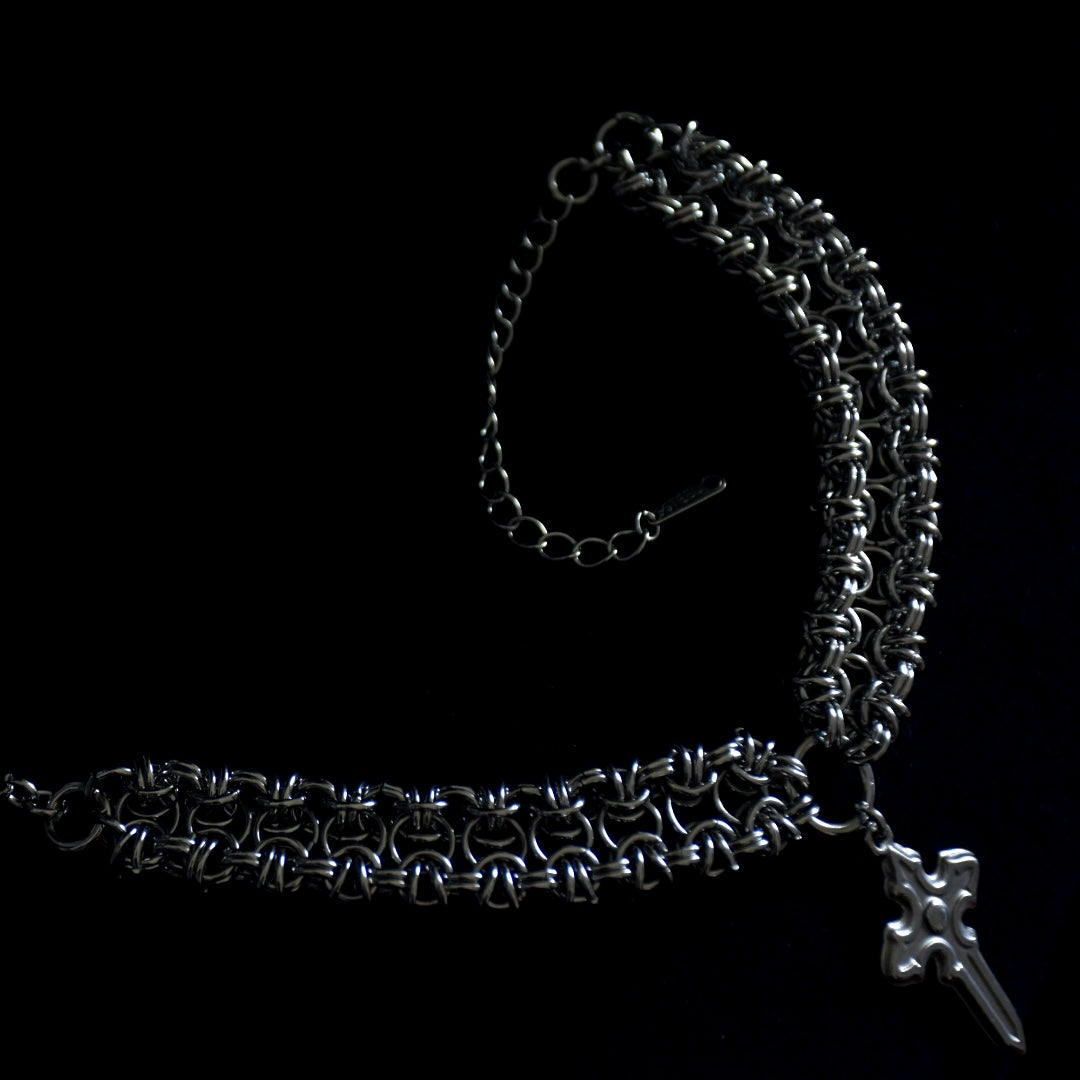 Cross Drop Chainmail
Stainless Steel Bracelet