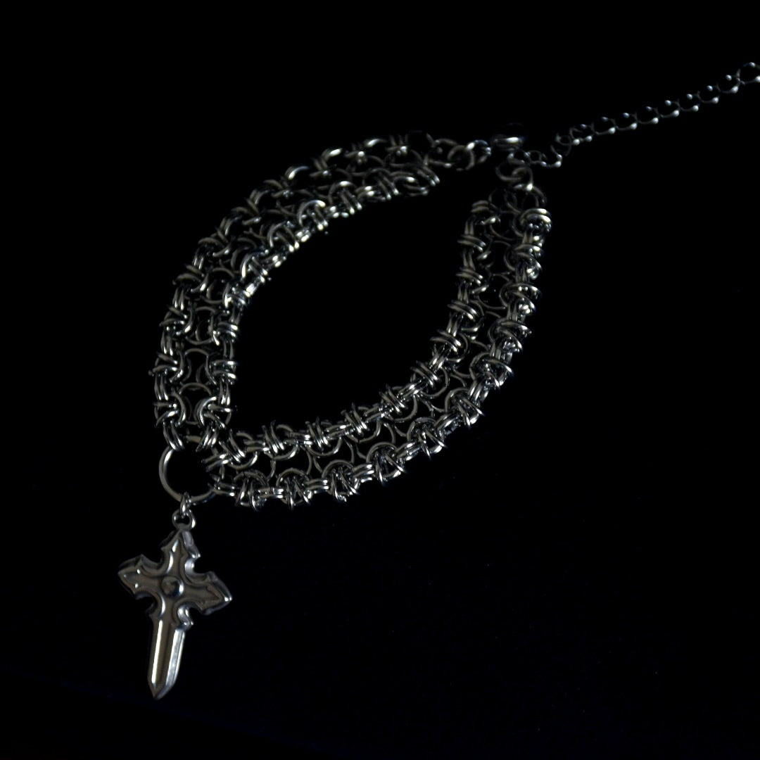 Cross Drop Chainmail
Stainless Steel Bracelet