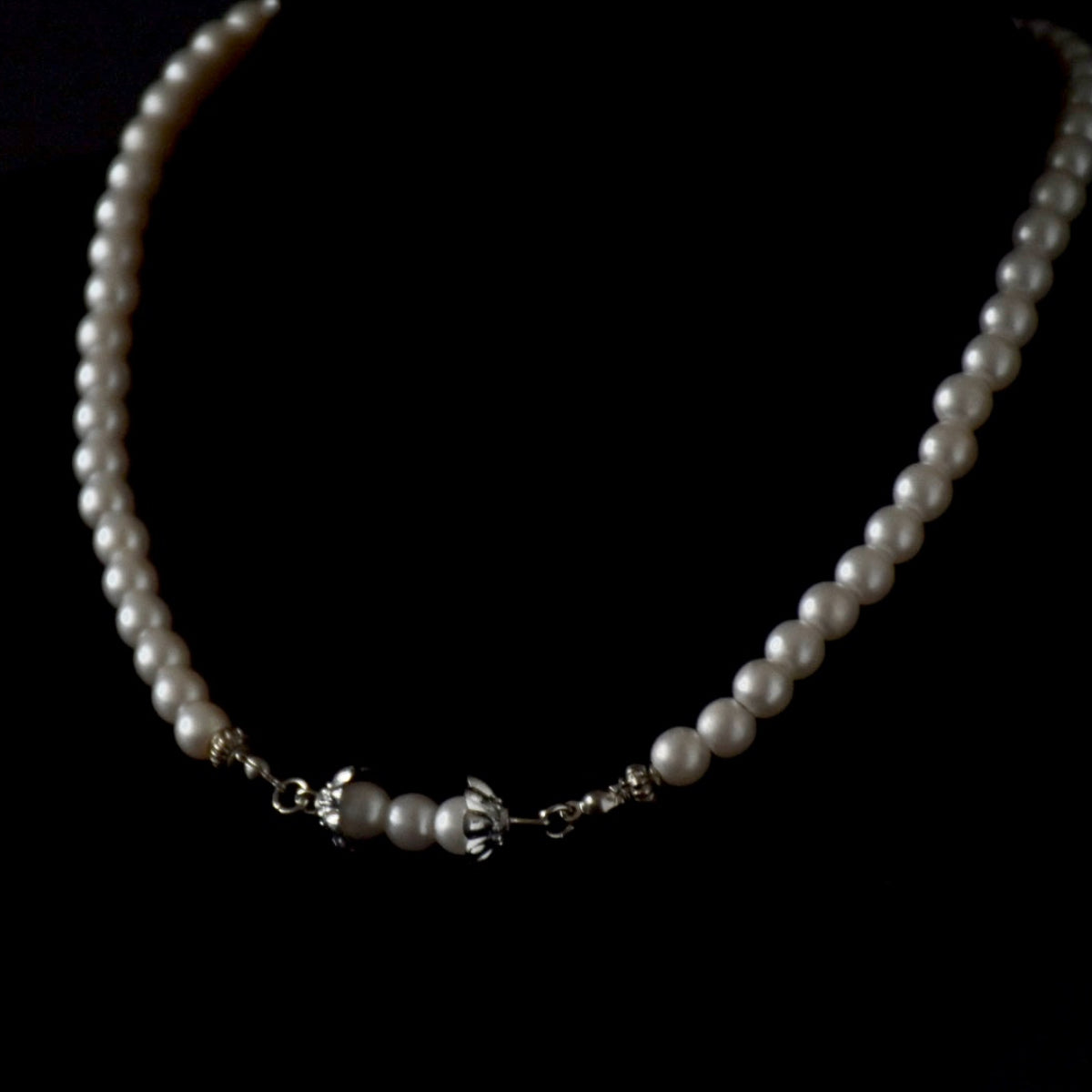 Pearl Bead Choker