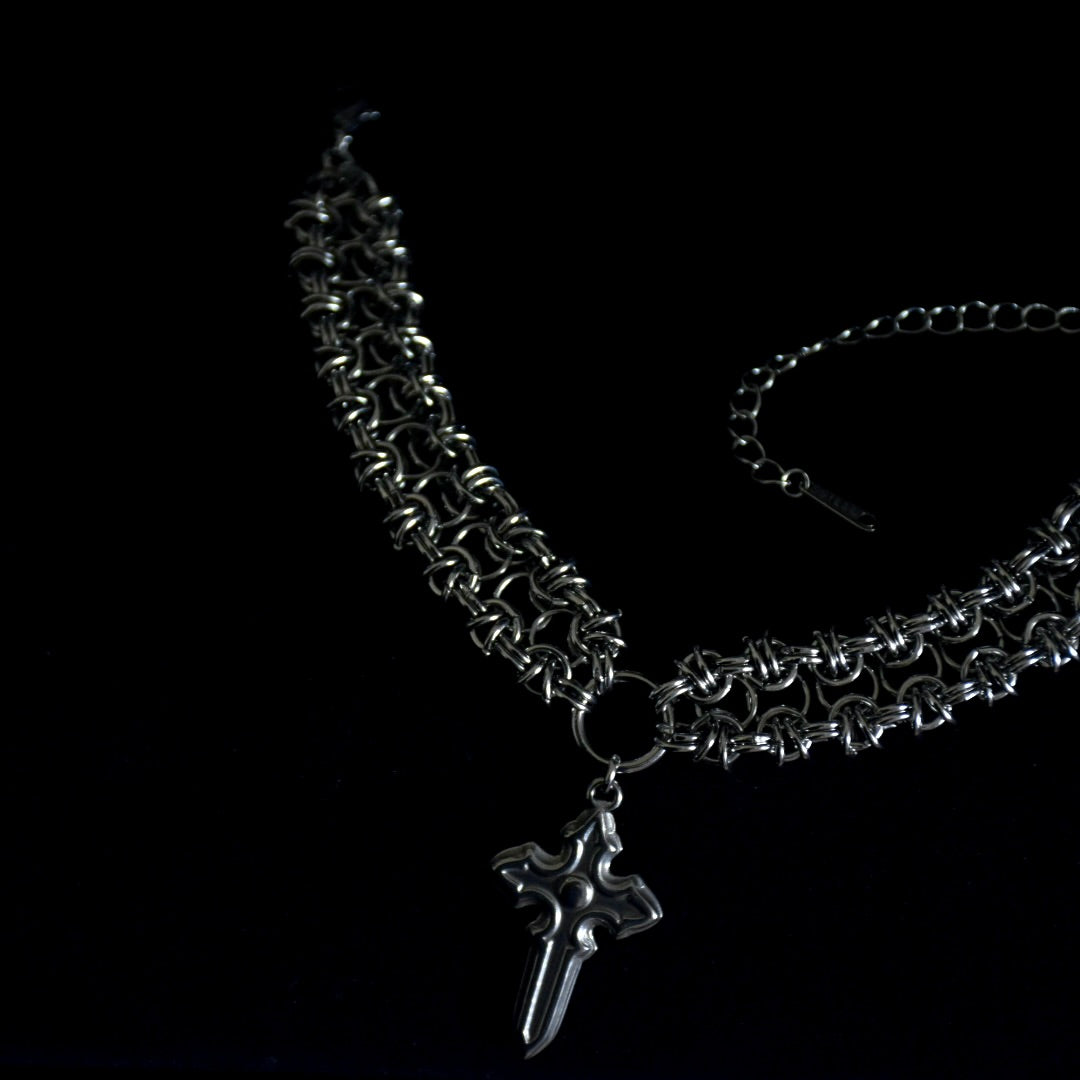 Cross Drop Chainmail
Stainless Steel Bracelet
