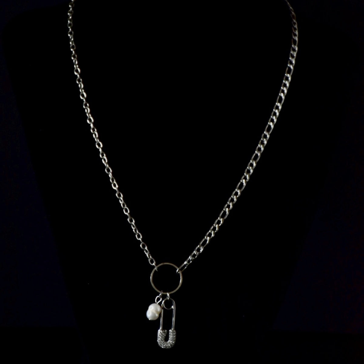 Freshwater Pearl Pin Figaro Chain Stainless Steel Asymptomatic Necklace